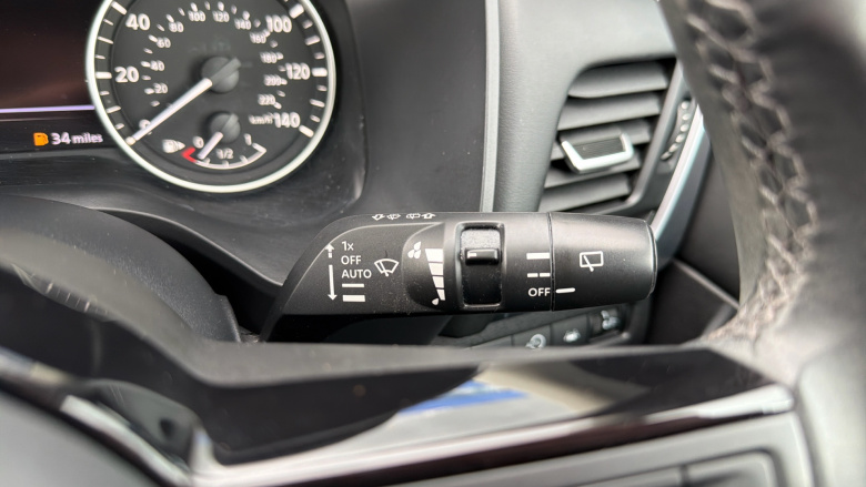 Nissan Qashqai 1.3 DiG-T MH Acenta Premium 5dr Petrol Hatchback
